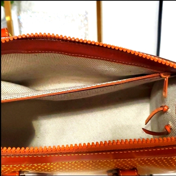 NWOT DOONEY & BOURKE CABRIO LEATHER DOT SHOULDER BAG - Picture 13 of 17